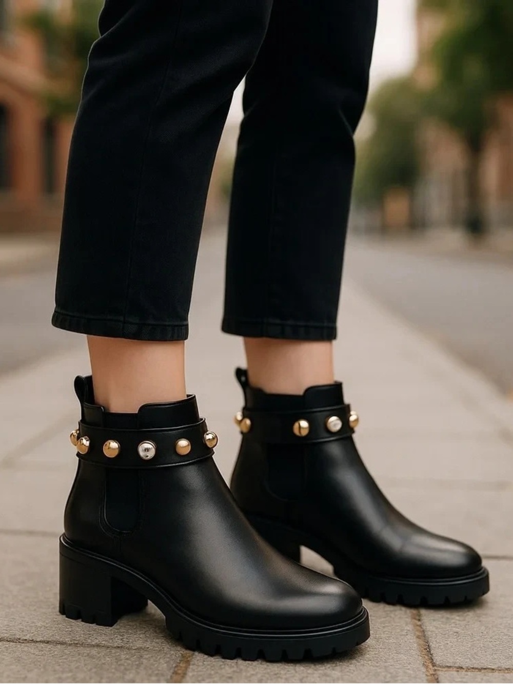 Karl Lagerfeld Paris Pola Chelsea boot